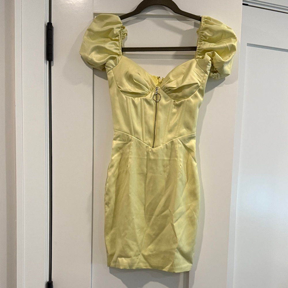 Elegant Yellow Puff Sleeve Dress